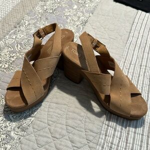 TOMS Tan Platform Sandal Heels - Sz 8